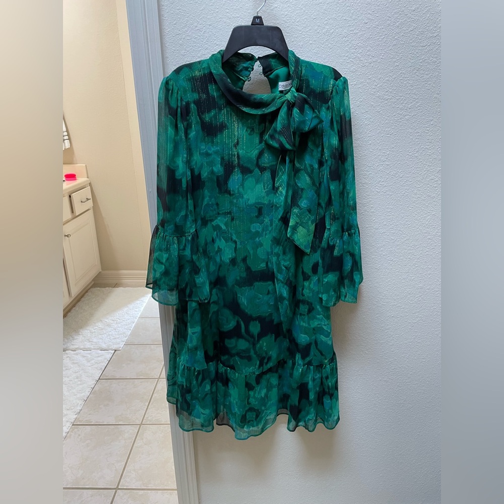 Calvin Klein Shift Cocktail Dress Green Patterned Dress with Bow